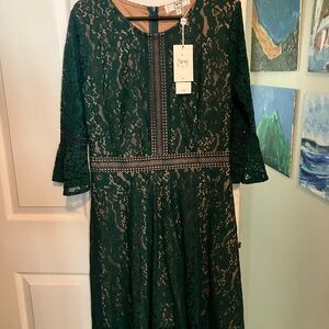 NEW MISSMNY Green Lace Dress with Bell Sleeves size L